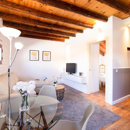 Apartamentos Puerta Del Sol I Мадрид Екстериор снимка