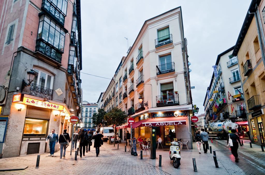 Apartamentos Puerta Del Sol I Мадрид Стая снимка