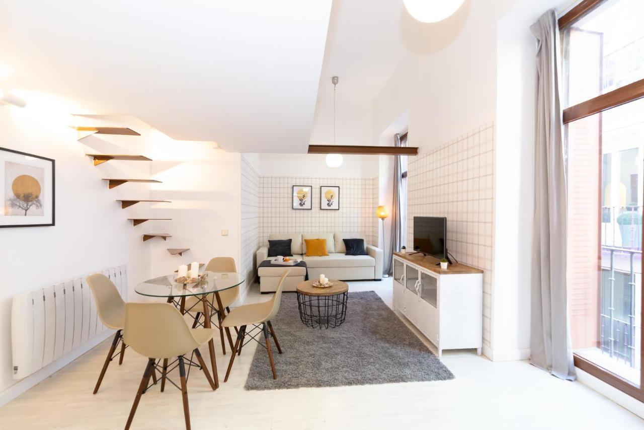Apartamentos Puerta Del Sol I Мадрид Екстериор снимка