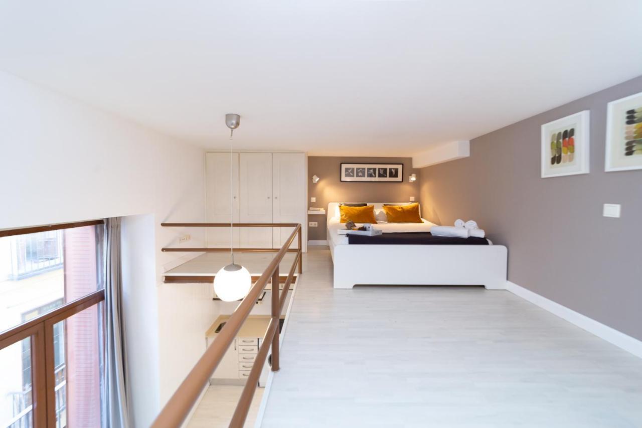 Apartamentos Puerta Del Sol I Мадрид Екстериор снимка