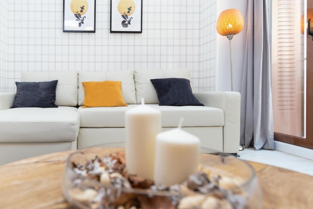 Apartamentos Puerta Del Sol I Мадрид Екстериор снимка