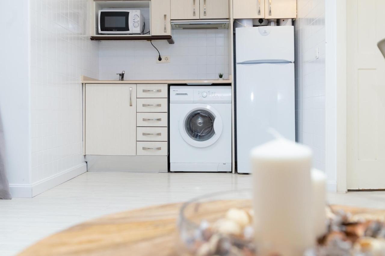 Apartamentos Puerta Del Sol I Мадрид Екстериор снимка