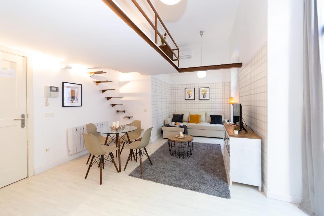 Apartamentos Puerta Del Sol I Мадрид Екстериор снимка