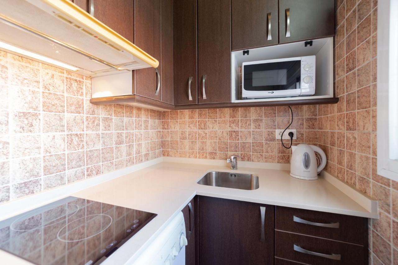 Apartamentos Puerta Del Sol I Мадрид Екстериор снимка
