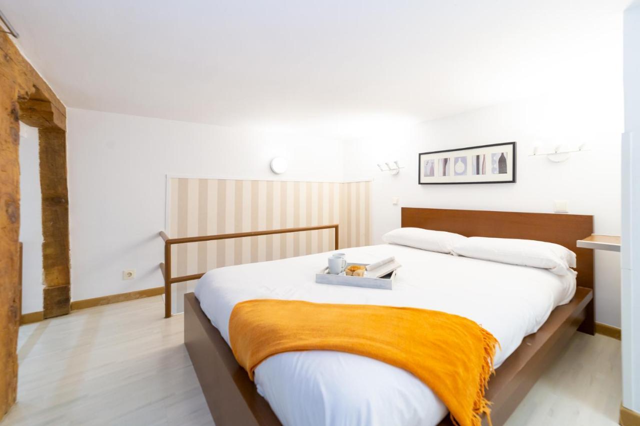 Apartamentos Puerta Del Sol I Мадрид Екстериор снимка