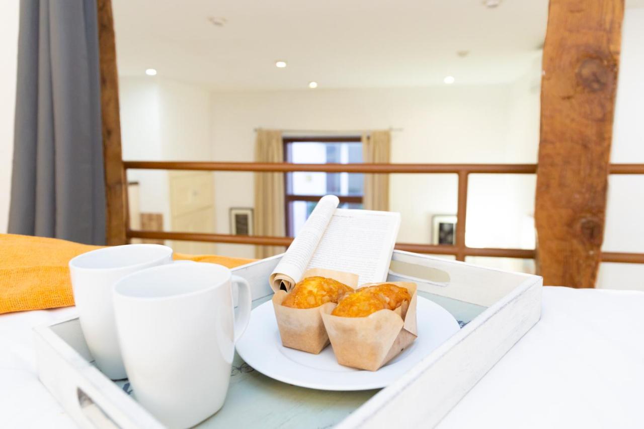 Apartamentos Puerta Del Sol I Мадрид Екстериор снимка