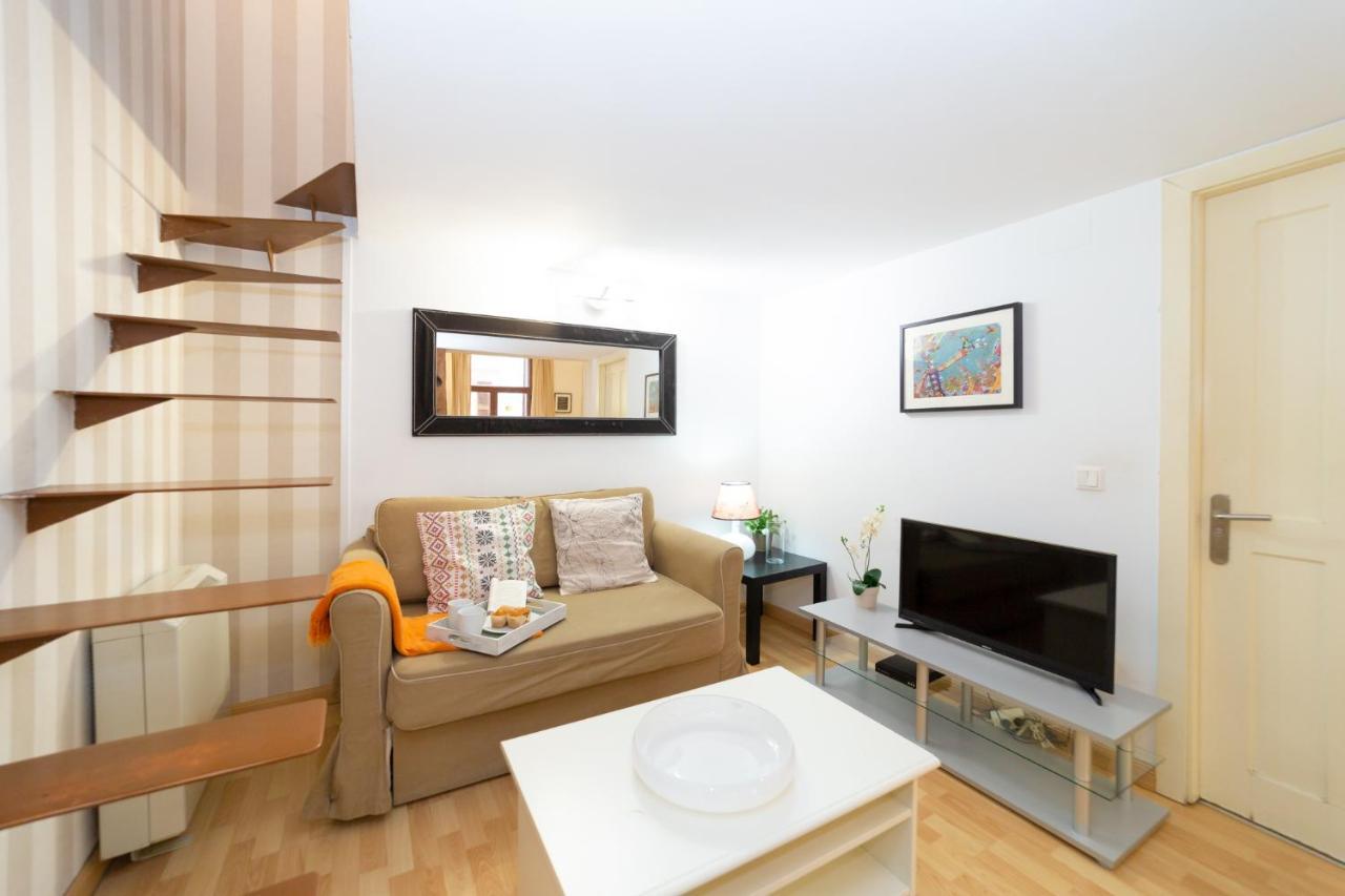 Apartamentos Puerta Del Sol I Мадрид Екстериор снимка